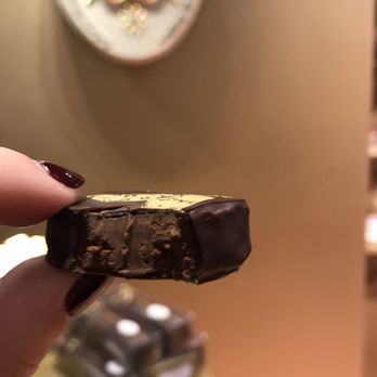 Chocolaterie Mary - 65% cocoa - Chocolatiers & Shops Near Me - Bruges, VWV Chocolaterie Mary - 65% cocoa - Chocolatiers & Shops Near Me - Bruges, VWV