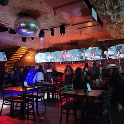 HOA restaurant and lounge