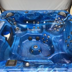 Whiteswan Pools and Spas - Artesian 8' Grand Cayman in Sapphire Blue