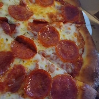Ozona Pizza - Pepperoni and LOOK AT THAT Crust! Mmm - Pizza Near Me - Palm Harbor, Florida Ozona Pizza - Pepperoni and LOOK AT THAT Crust! Mmm - Pizza Near Me - Palm Harbor, Florida