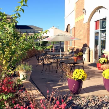 Pizza West - Patio Seating - Pizza Near Me - Shawnee, Kansas
