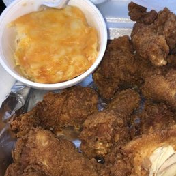 Chicken wings and Mac and cheese Chicken wings and Mac and cheese