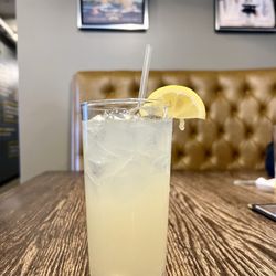 173 Craft Distillery - Classic- vodka lemonade.