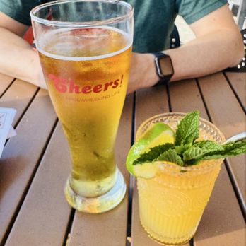 Gyppo Ale Mill - Beer  and a Broken Compass Cocktail - Breweries Near Me - Shelter Cove, California