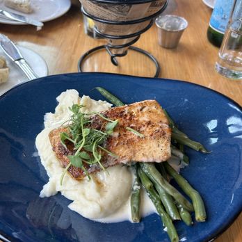Beach House Restaurant + Bar @ Lovers Point - Mahi Mahi!! - Seafood Near Me - Pacific Grove, California