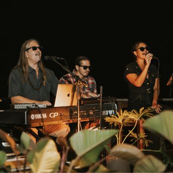 Shorebreak Entertainment - Live Music by The Ruffs at Welina Terrace | 1 Hotel Hanalei Bay - Talent Agencies Near Me Shorebreak Entertainment - Live Music by The Ruffs at Welina Terrace | 1 Hotel Hanalei Bay - Talent Agencies Near Me