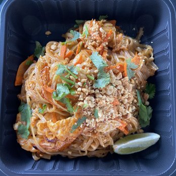 Thai Mee Up - Pad Thai - Food Trucks Near Me - Kahului, Hawaii Thai Mee Up - Pad Thai - Food Trucks Near Me - Kahului, Hawaii