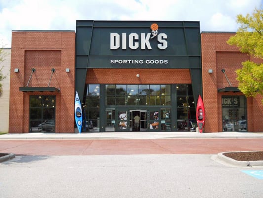 DICK'S Sporting Goods by null