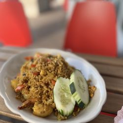 The Best Thai restaurant - Pineapple fried rice with shrimp