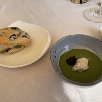 Lineadombra - Olive bread and amuse bouche - Italian Near Me - Venezia, VE Lineadombra - Olive bread and amuse bouche - Italian Near Me - Venezia, VE