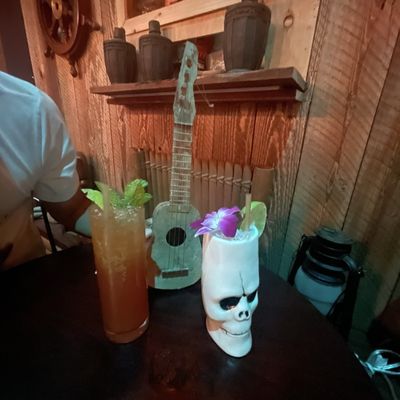 Boo Loo Lounge by null