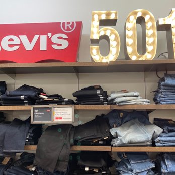 Macy's - Levi's original, button ups - Department Stores Near Me - Daly City, California