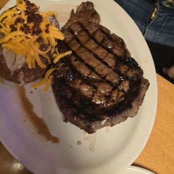 Texas Roadhouse - Rybeye with baked potato - Steakhouses Near Me - New Braunfels, Texas Texas Roadhouse - Rybeye with baked potato - Steakhouses Near Me - New Braunfels, Texas