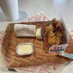 KFC - 8 piece chicken nuggets.