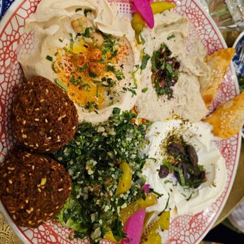 Comptoir Libanais - Lebanese Near Me - Kensington, XGL