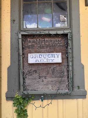 Donn's Depot by null