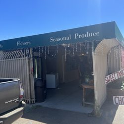 Paradise Produce Market