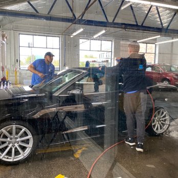 WashSavvy - Hand wash - Car Wash Near Me - Highland Park, Illinois