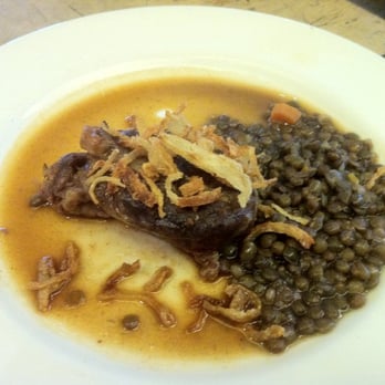 The Butcher's Hook - Confit Pig's Cheeks with Lentils and Crispy Onions - Gastropubs Near Me - London, XGL