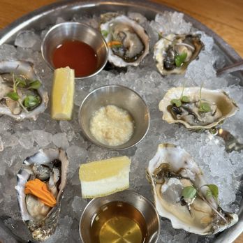 Steak & Whisky - Hapoy hour $1.50 oyster - Steakhouses Near Me - Hermosa Beach, California