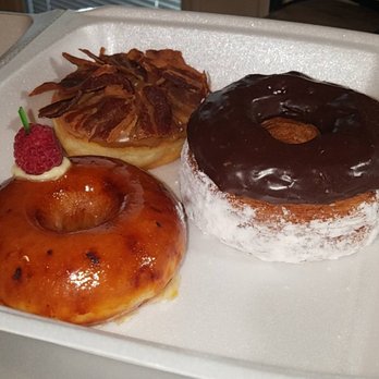 Jarams Donuts - Chocolate cronut, maple bacon, creme brulee - Donuts Near Me - Dallas, Texas Jarams Donuts - Chocolate cronut, maple bacon, creme brulee - Donuts Near Me - Dallas, Texas