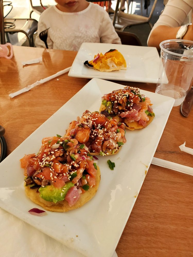 THE UPPER CRUST Updated August 2024 32 Photos & 10 Reviews 95 E