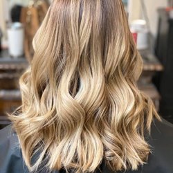 Split Ends Salon - Beautiful blonde