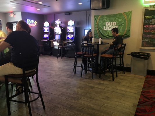 Dixie Taverne by null