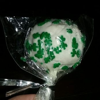Sugar Bliss  - Vanilla cake pop - Cupcakes Near Me - Chicago, Illinois