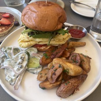 HUNGRY’S - Updated December 2025 - 49 Photos & 41 Reviews - 5750 ...