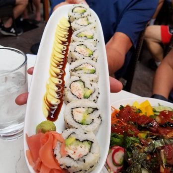 Thirsty Lion - Ca roll - American Near Me - Denver, Colorado