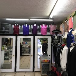 Charly's Tuxedo Rental