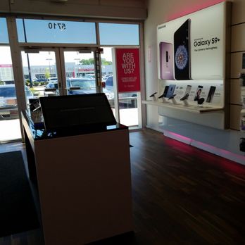 T-Mobile - Mobile Phones Near Me - Niles, Illinois