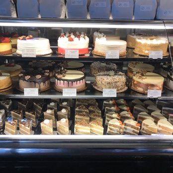 Layered Cakerie - Still pumping out their lucious desserts - Bakeries Near Me - Montclair, California Layered Cakerie - Still pumping out their lucious desserts - Bakeries Near Me - Montclair, California