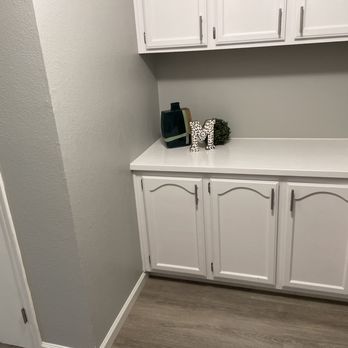 MOS Builders - a kitchen with white cabinets - General Contractors Near Me MOS Builders - a kitchen with white cabinets - General Contractors Near Me