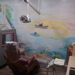 Thomas M Walsh II, DDS, PA - Mural by local artist Julie Kuner.