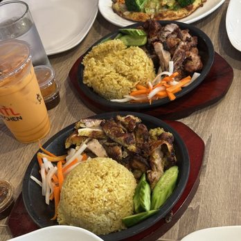 INTL Kitchen - Lemongrass chicken - Asian Fusion Near Me - Milpitas, California INTL Kitchen - Lemongrass chicken - Asian Fusion Near Me - Milpitas, California