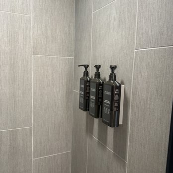 Sheraton Boston Hotel - Shower - Hotels Near Me - Boston, Massachusetts