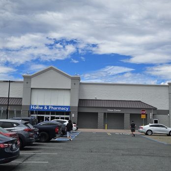 Walmart Vision & Glasses - Exterior entrance to Walmart - Optometrists Near Me - Carson City, Nevada Walmart Vision & Glasses - Exterior entrance to Walmart - Optometrists Near Me - Carson City, Nevada