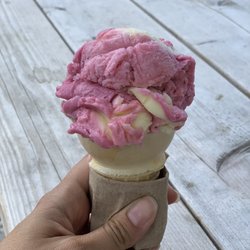 Redd’s ice cream - Raspberry lemon sherbet