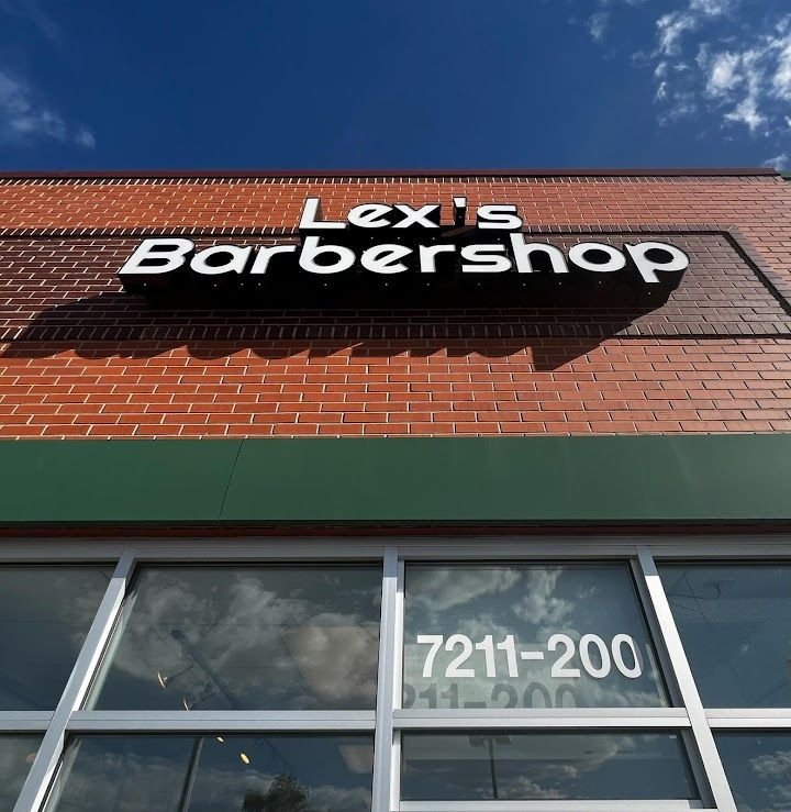 Lex's Barbershop Logo