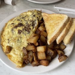 The Cabin’s Cafe - PrimeRib omelette