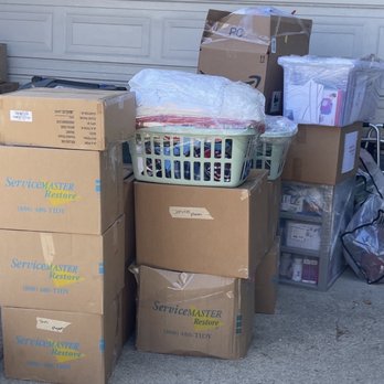 Sunny Moving Company - they were in my home for 45 minutes just complaining.3 movers, Nancy & her child couldn't help the helper, and I box things up - Movers Near Me