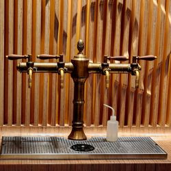 Benchtop Brewing - Old school taps!
