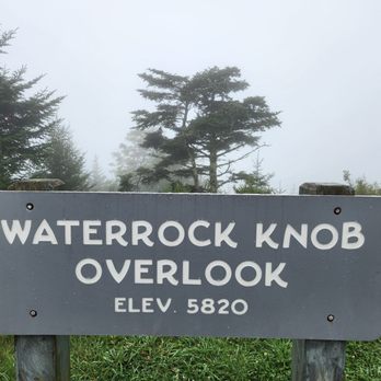 Waterrock Knob - Fogged in - Parks Near Me - Scott Creek, North Carolina