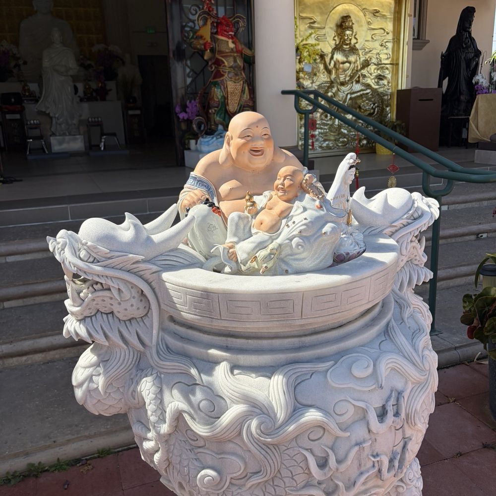 Chua Xa Loi - Buddhist Temples Near Me - Rosemead, California