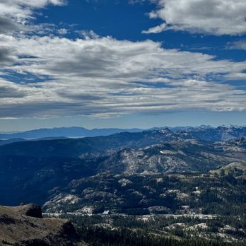 Castle Peak - Hiking Near Me