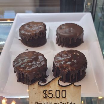 Oahu Bakes & Brew - Custom Cakes Near Me - Kapolei, Hawaii Oahu Bakes & Brew - Custom Cakes Near Me - Kapolei, Hawaii