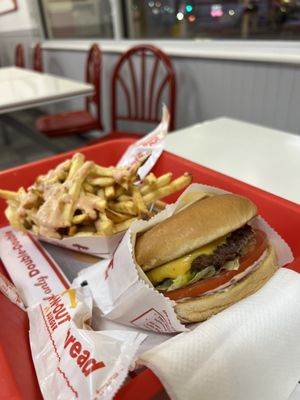 In-N-Out Burger by null