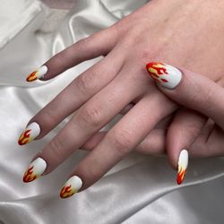 Diamond  Nails  & Spa